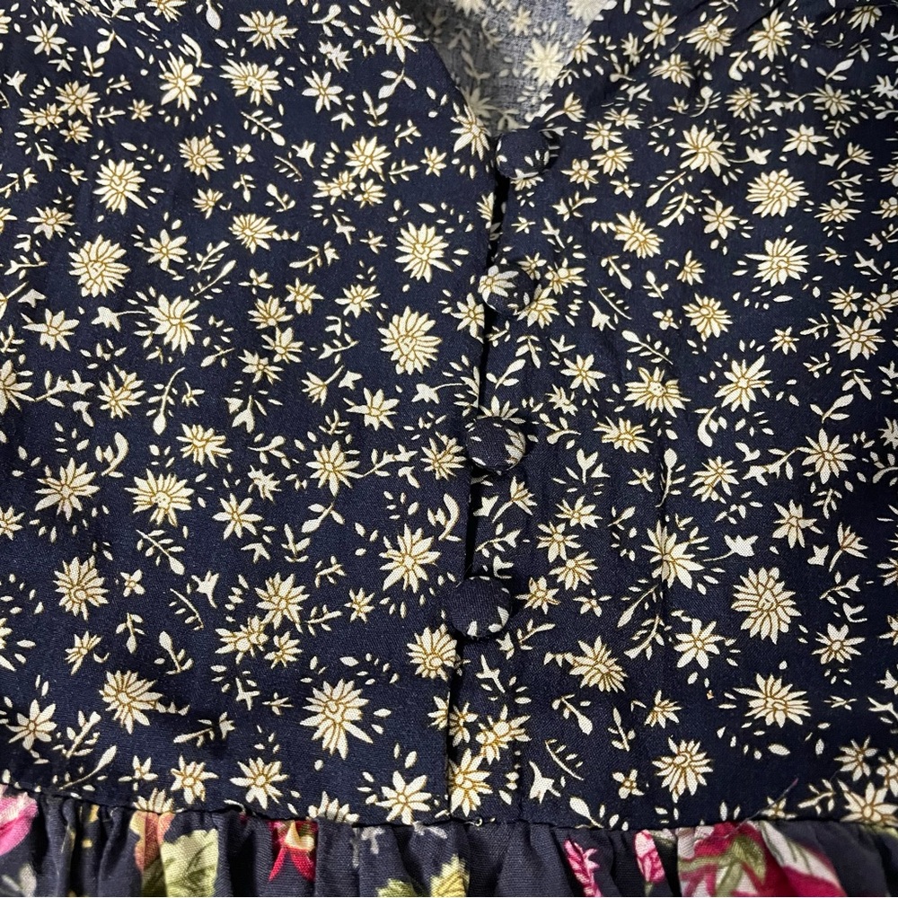 Umgee Navy Floral Tunic - Picture 5 of 6